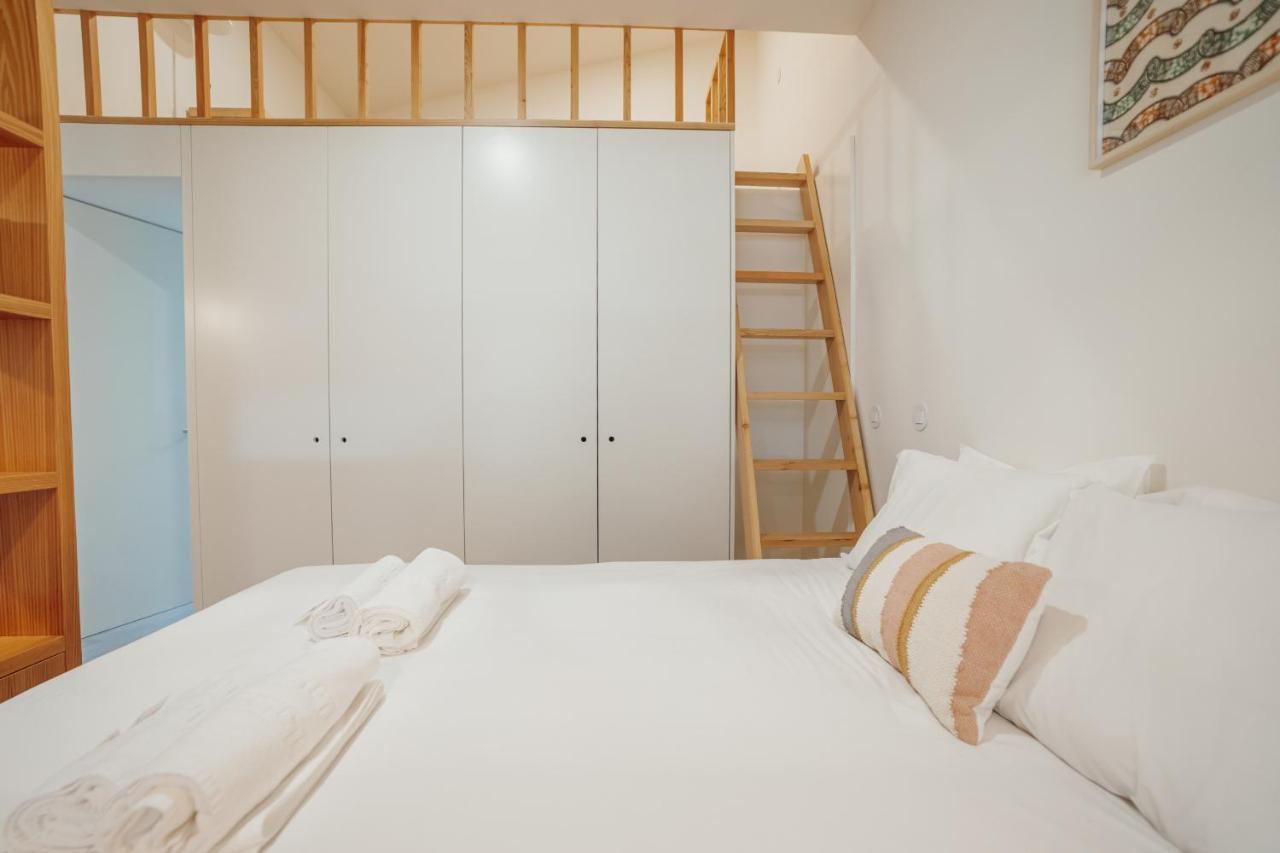 Riverside Loft By Homing Apartment Porto Luaran gambar